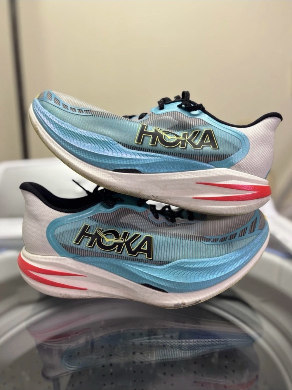 Hoka One One Cielo X1 2.0 Men’s 9 Blue White Carbon Racing Shoe